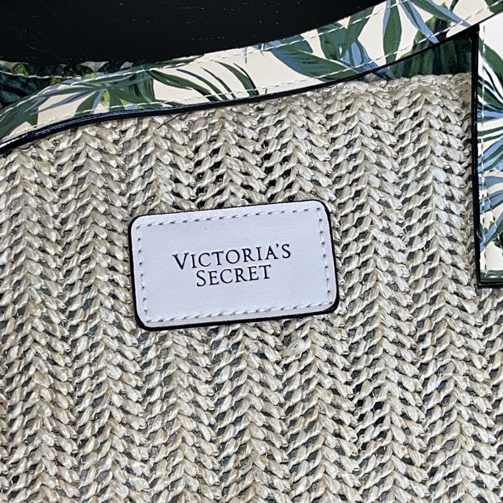 VS Large Beach Tote - Picture 3 of 7